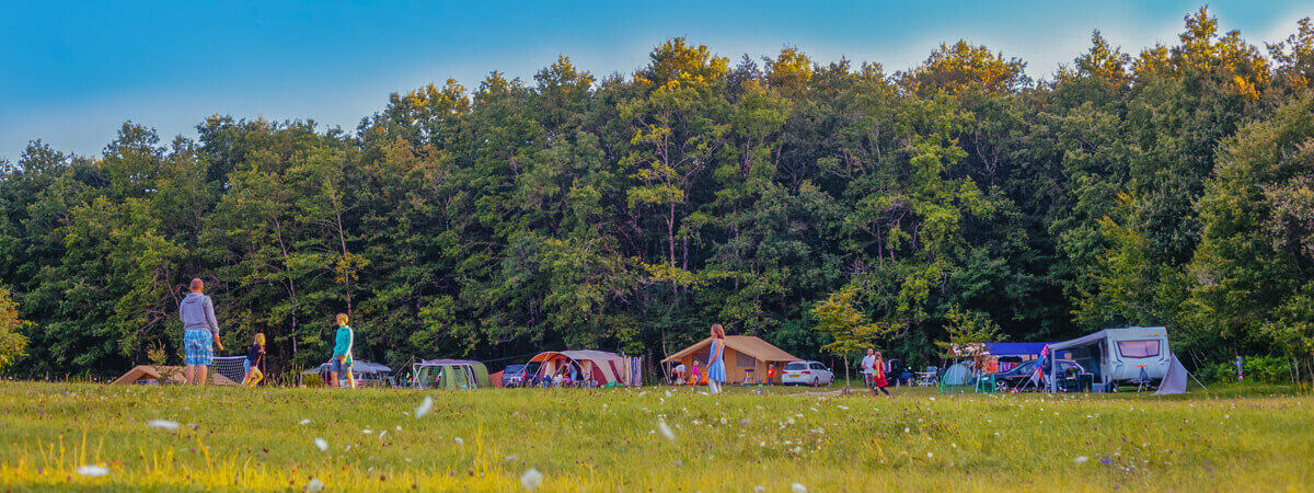 emplacements camping dordogne