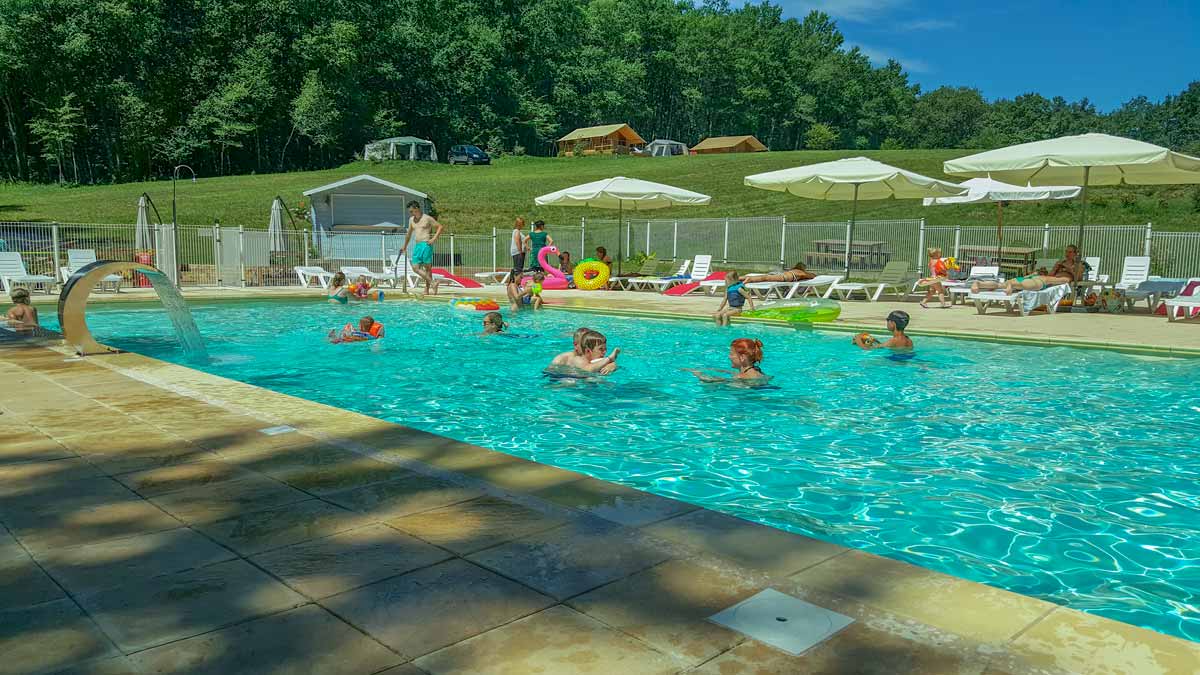 camping avec piscine perigord