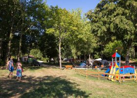 camping air de jeux parc naturel dordogne