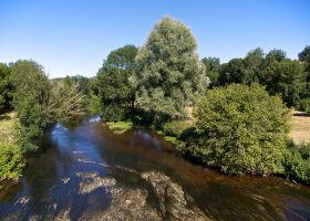 camping canoe perigord