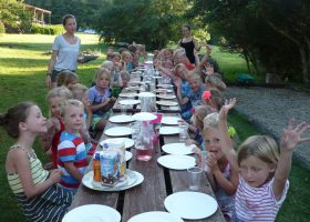 table d'hôte en camping perigord